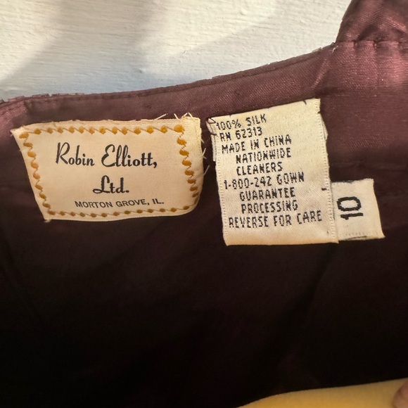 Robin Elliott Burgundy Sequin Cocktail Dress with Matching Shawl & Shoes Size 10 - Picture 5 of 14